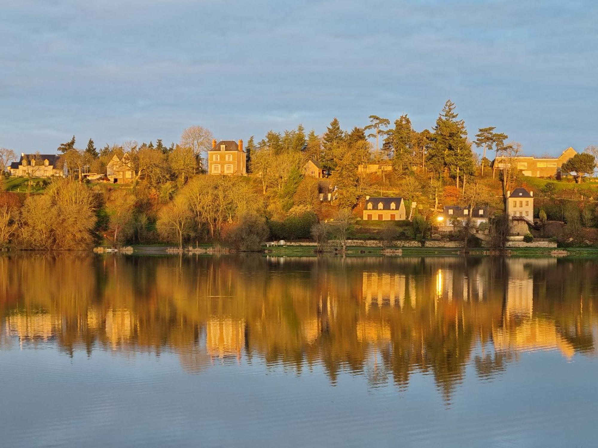 Les Forges Du Lou Jugon-les-Lacs Exterior foto